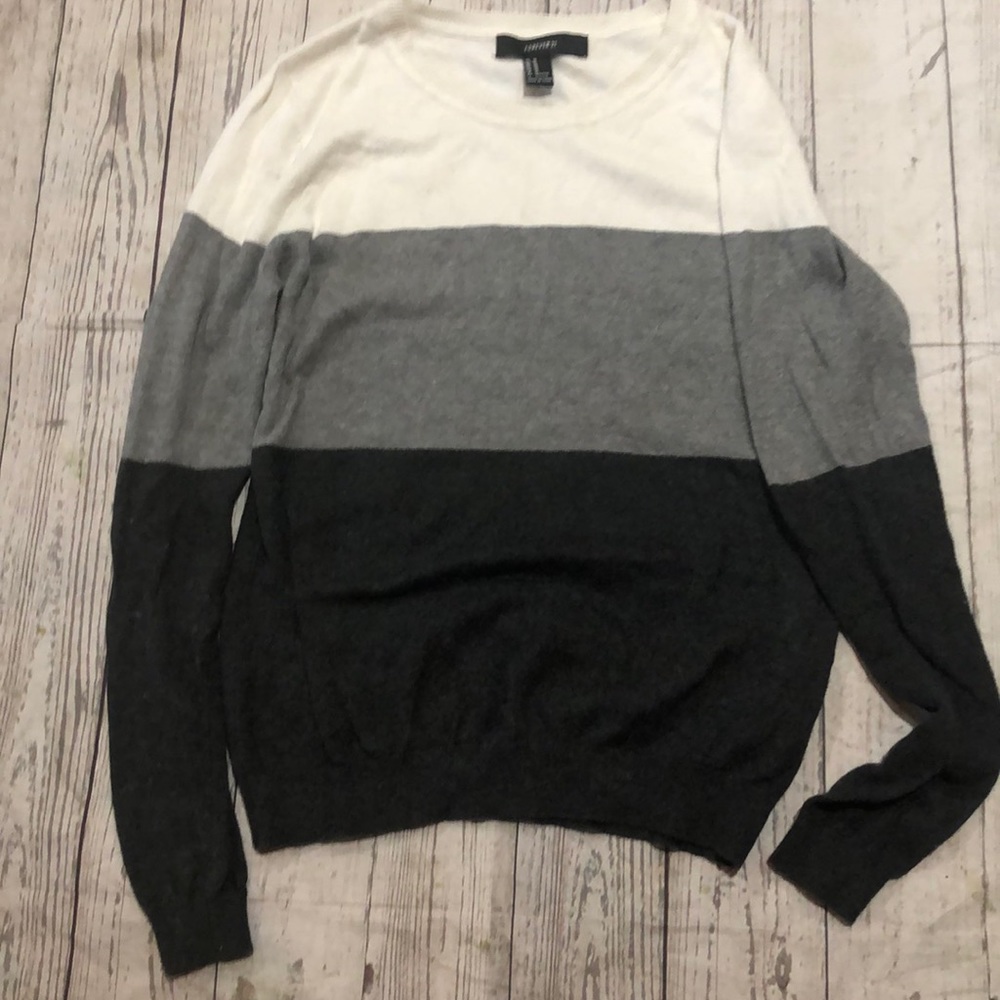 FOREVER 21 SHIRT GREAT CONDITION SIZE M